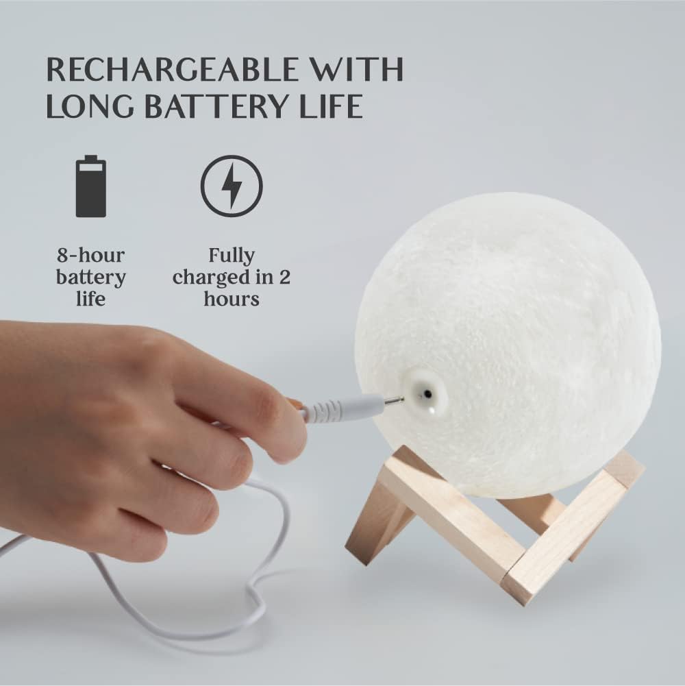 Moon lamp charging by USB cable: 8-hour battery life, full charge in 2 hours